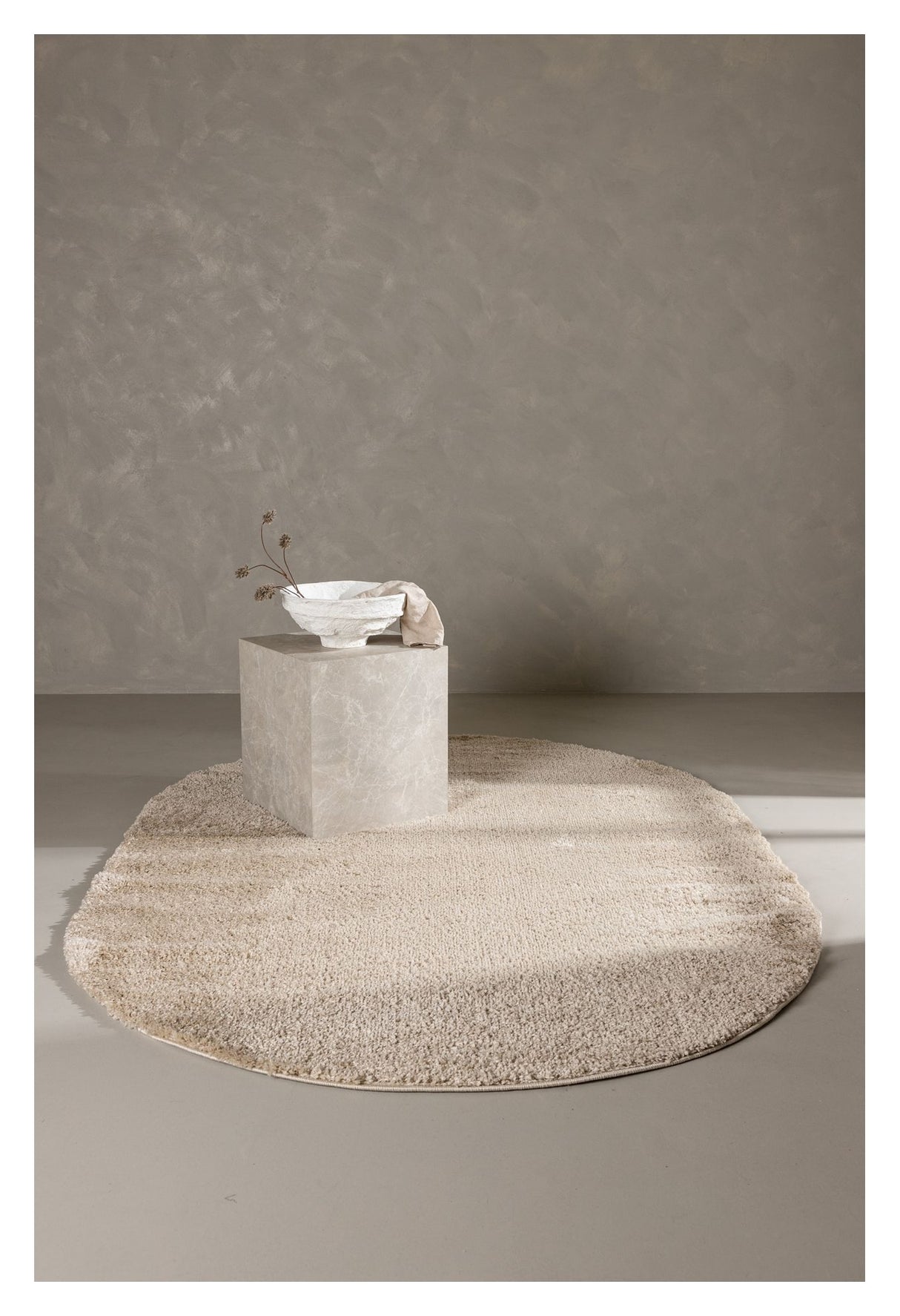 Walter Tæppe 230x160, Ovalt, Beige - Unoliving.com