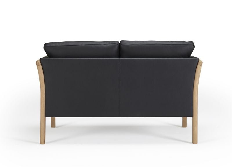 Aya 2 Pers. Sofa Sort læder, Eg - UNOLIVING.COM