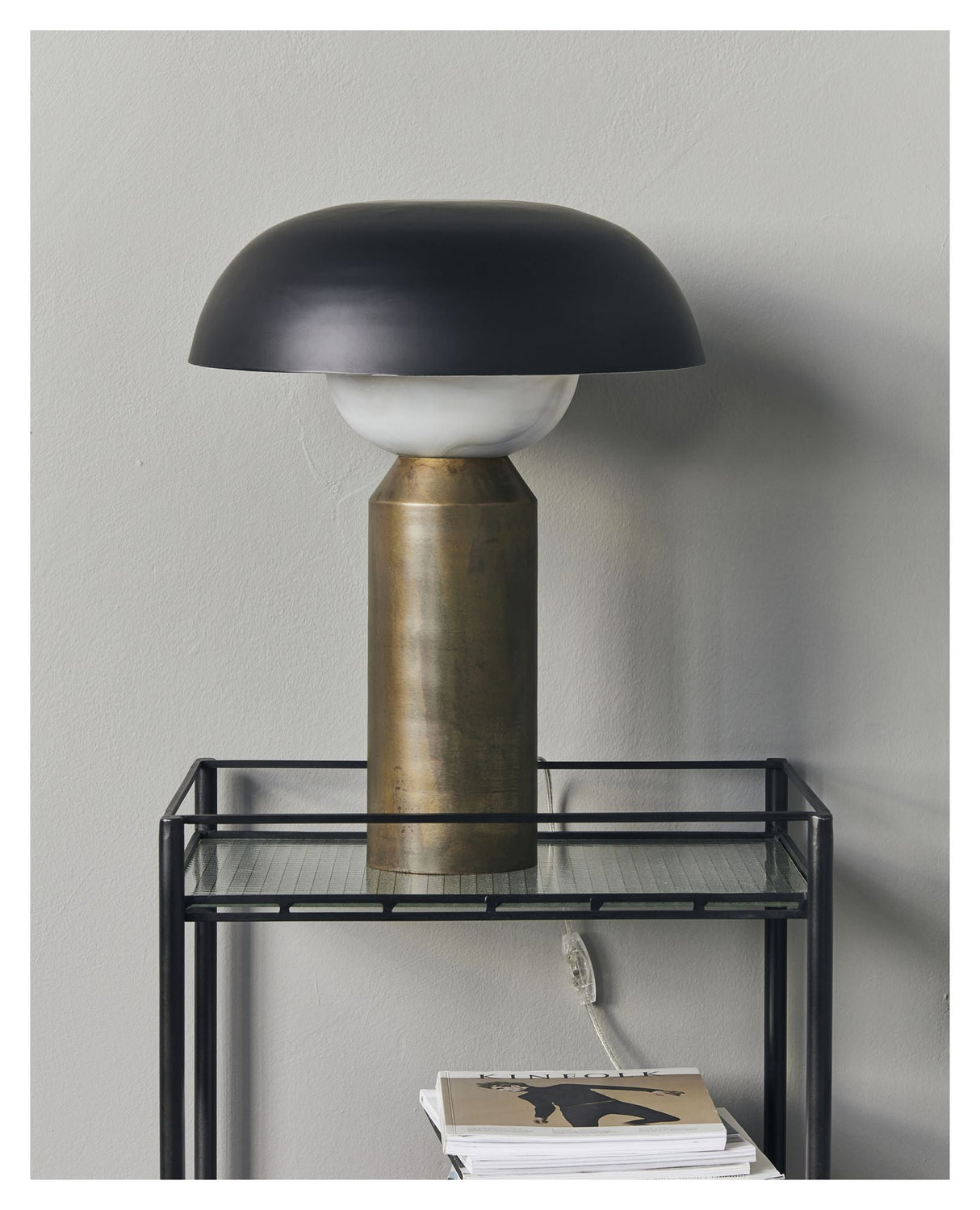 Big fellow Bordlampe - Antik messingfinish - UNOLIVING.COM