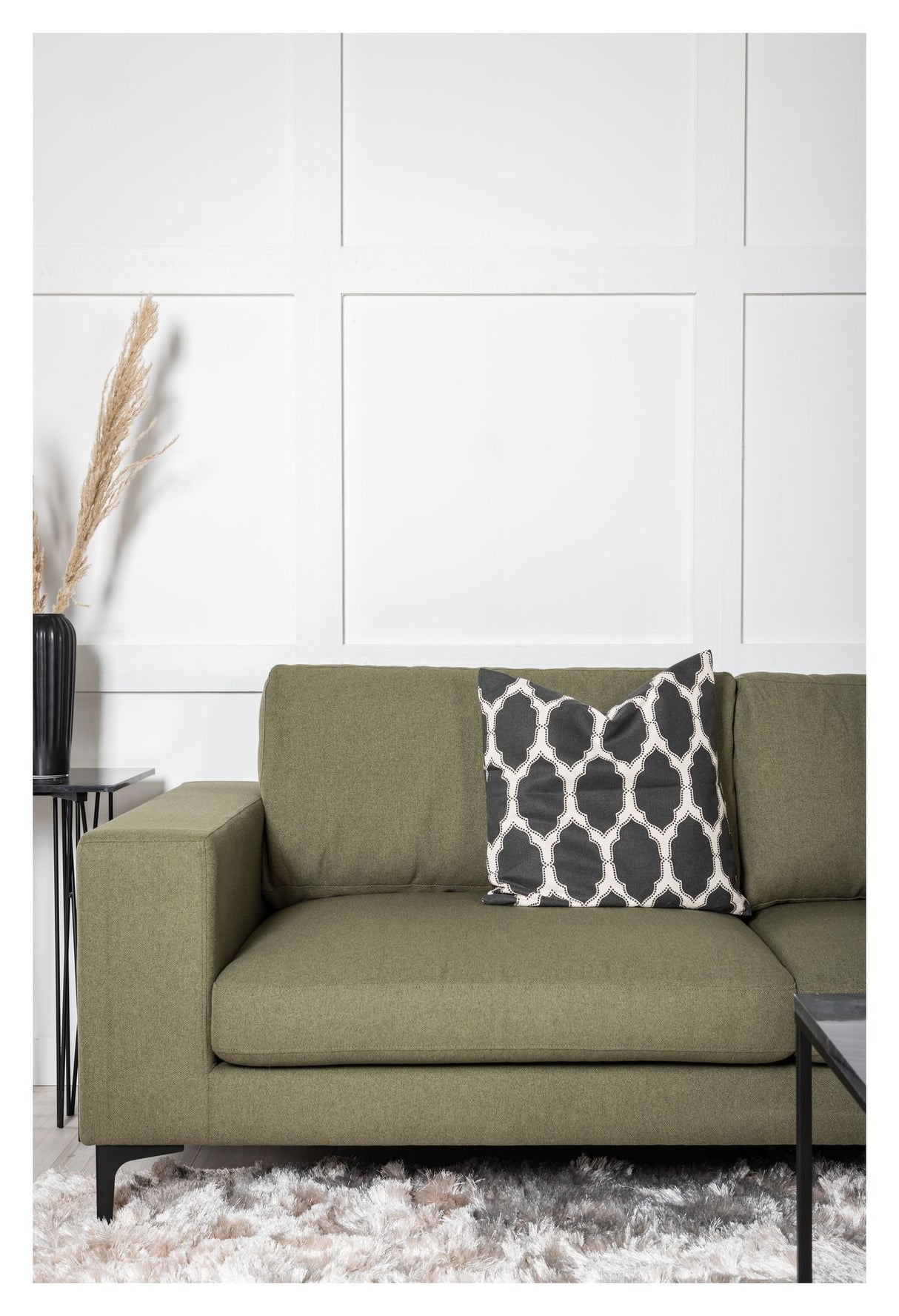 Bolero 3 - pers. Sofa, Dusty Green Stof m. sorte ben - UNOLIVING.COM