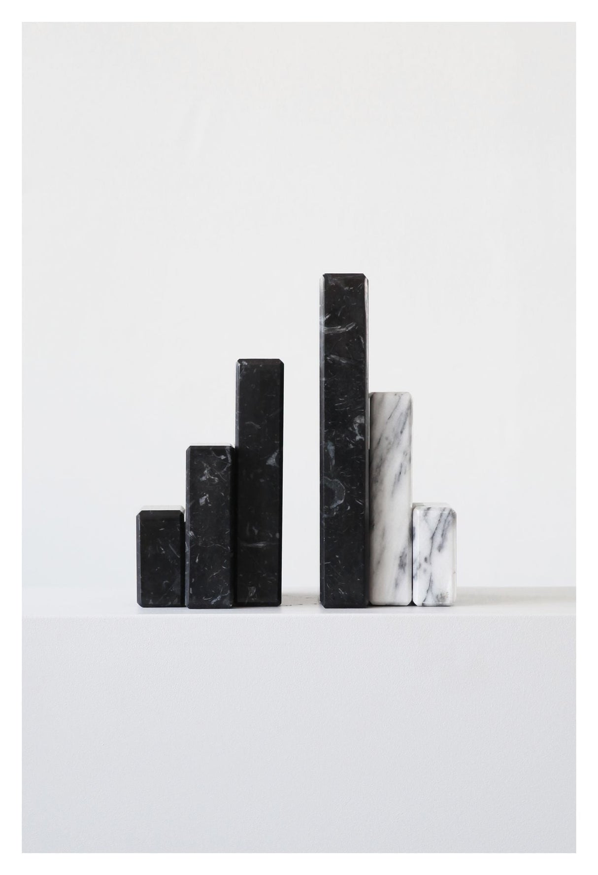 Bookend Bogstøtte, Marmor - UNOLIVING.COM