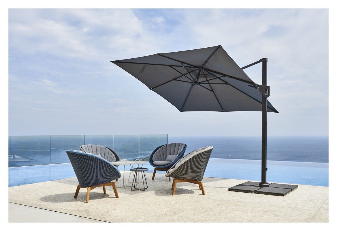 Cane - line Hyde luxe tilt Parasol 3x3 m, Lysegrå - UNOLIVING.COM