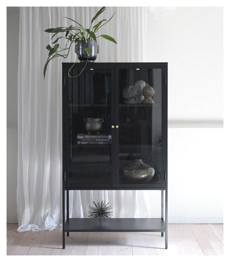 Carmel, vitrineskab 160cm - sort - UNOLIVING.COM