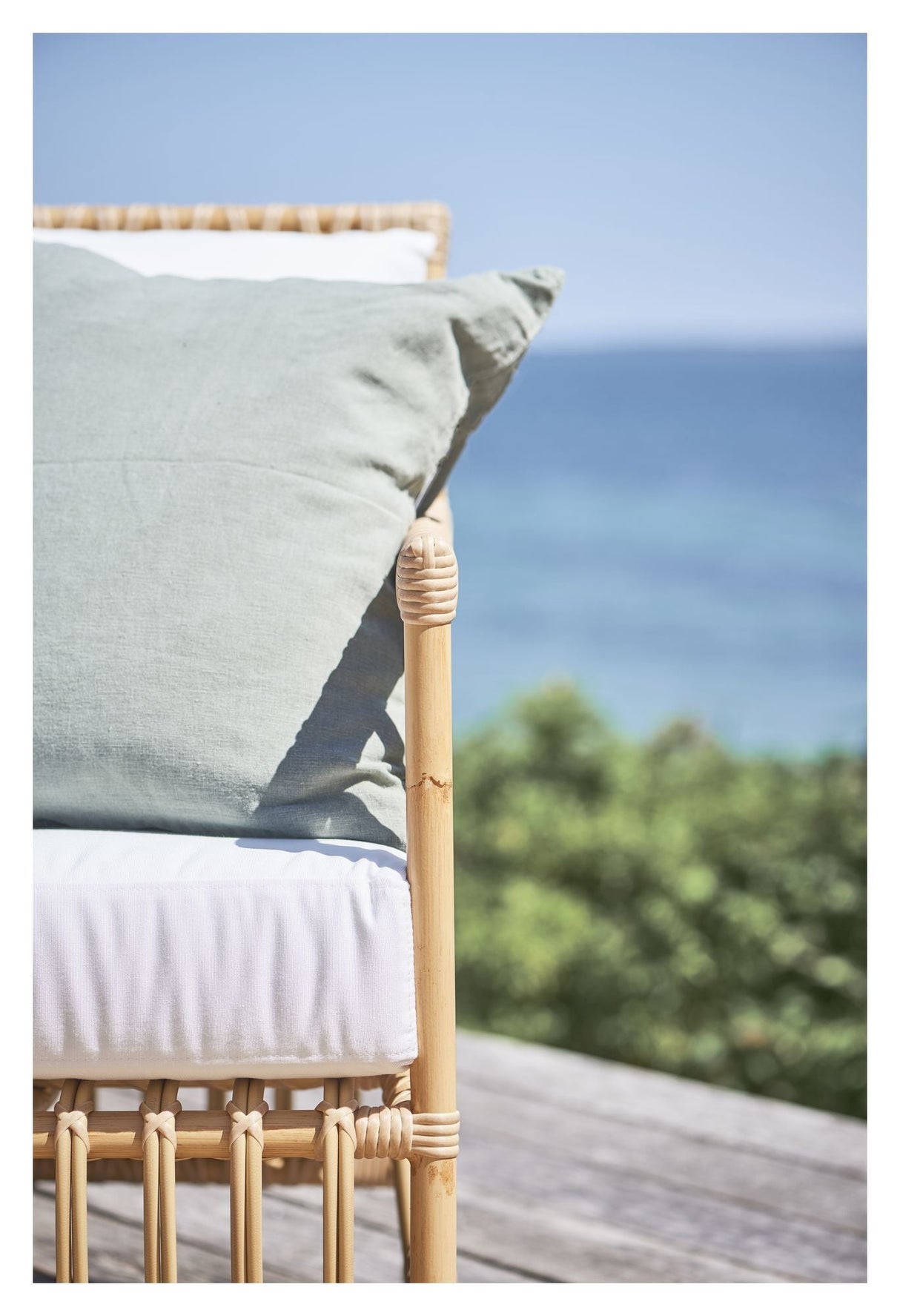 Caroline Exterior Loungestol, Alu - Rattan - UNOLIVING.COM