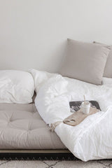 Chico Futon Sofa, Offwhite m. Tatami måtter - UNOLIVING.COM