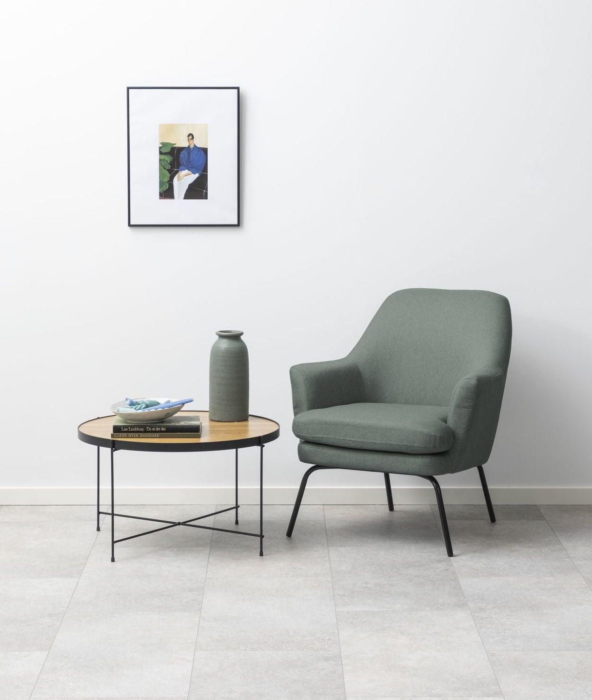 Chisa Loungestol, Dusty olive/Sort metal - UNOLIVING.COM