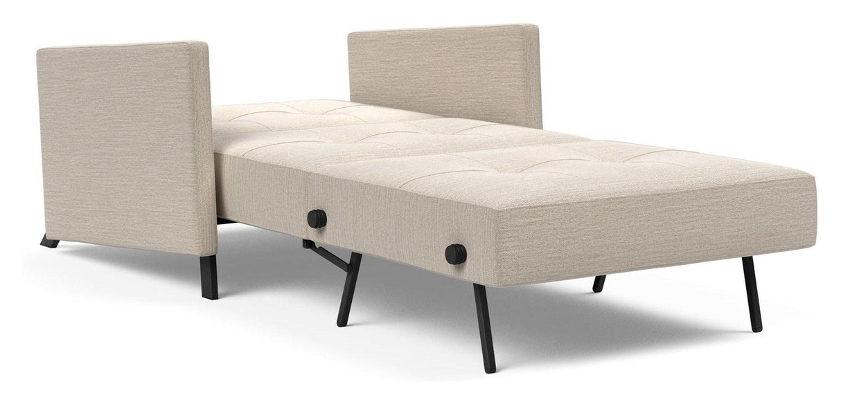 Cubed 90 Loungestol m. armlæn, Blida/Sand Grey - UNOLIVING.COM