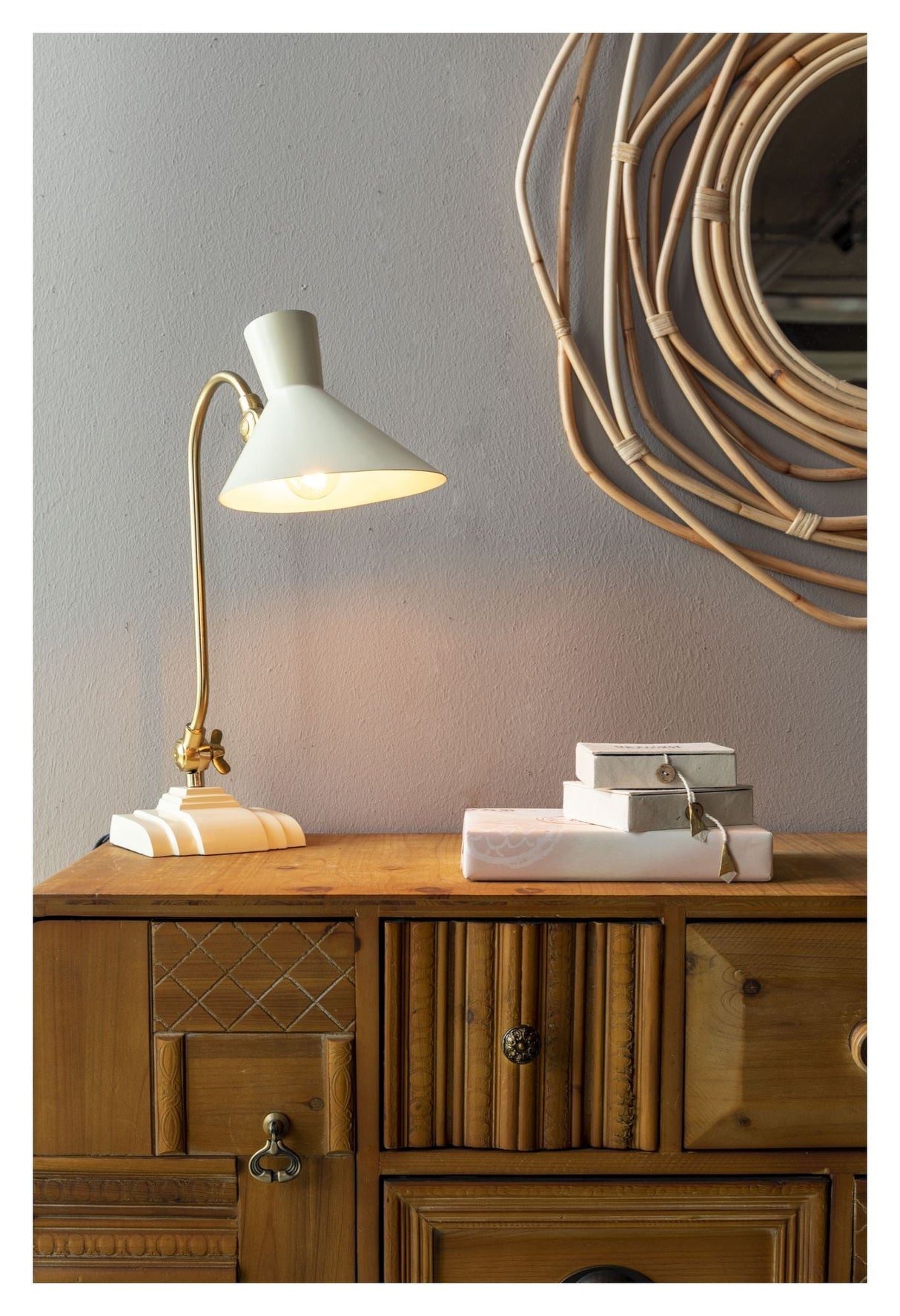 Dutchbone Gaia Bordlampe, Ivory - UNOLIVING.COM