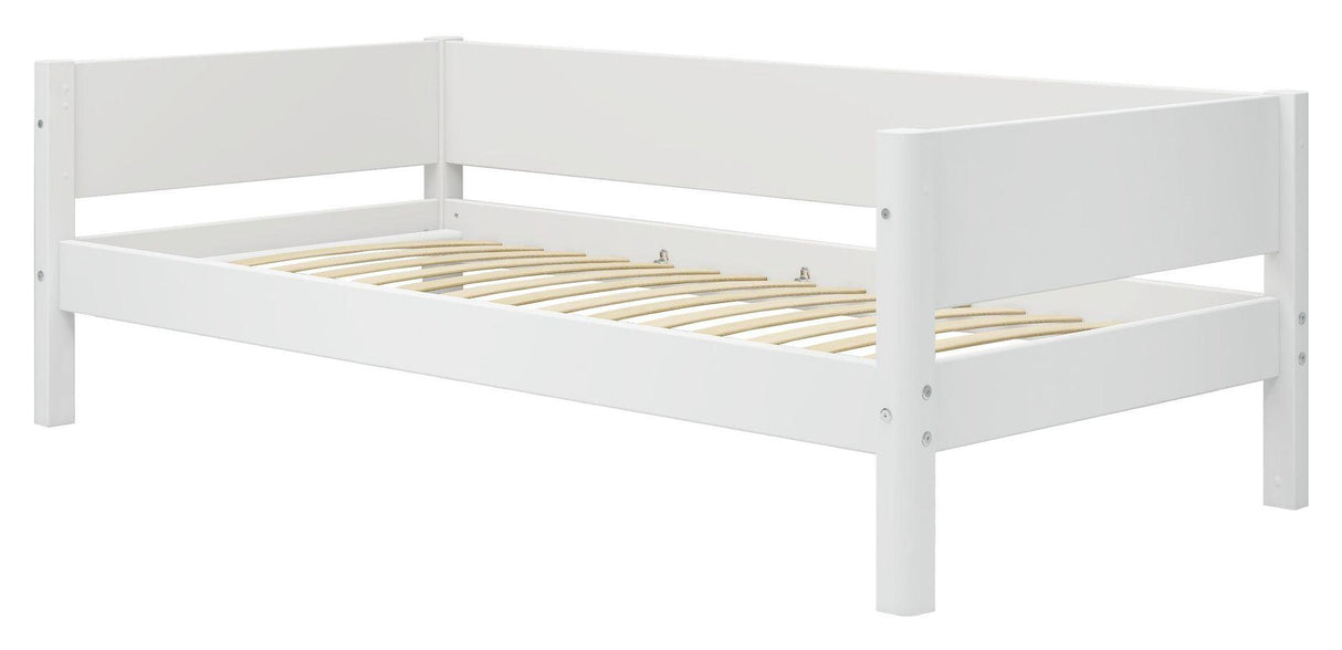 Flexa White Enkelt seng m. hovedgærde, 200x90 - Unoliving.com