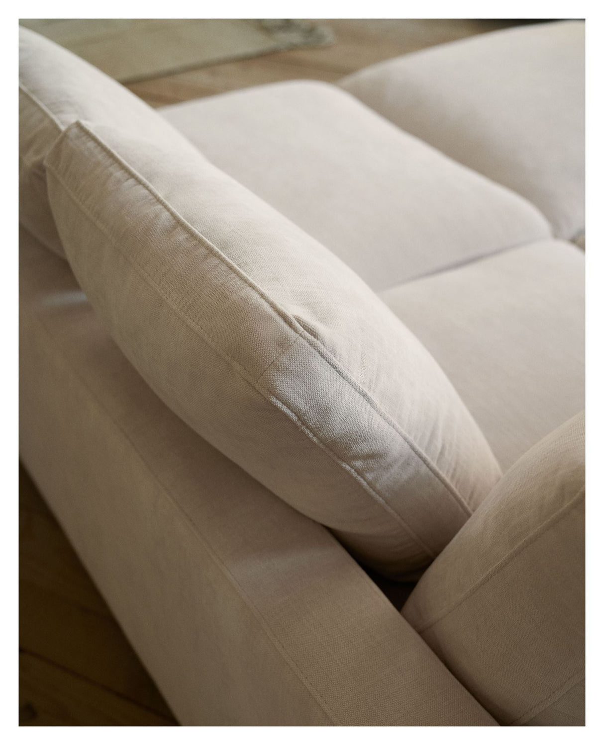 Gala 3-pers. sofa m. dobbelt chaiselong, Beige Chenillestof - Unoliving.com