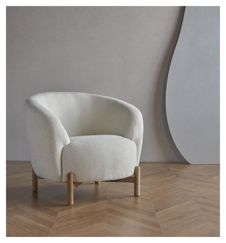 Gran Lænestol, Offwhite Bouclé, egeben - Unoliving.com