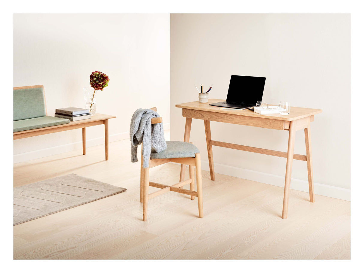 Findahl Home Desk Skrivebord, Hvidpigmenteret eg - Unoliving.com