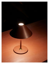 Hygge Bordlampe Ø19 Batteri, Maroon - Unoliving.com