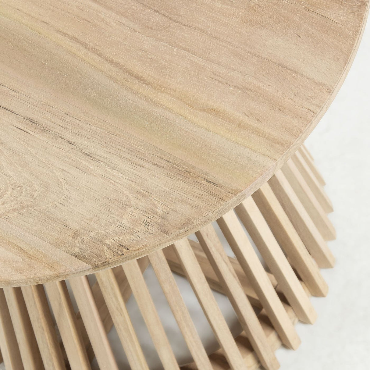 Irune Sidebord Ø50 Teak - Unoliving.com