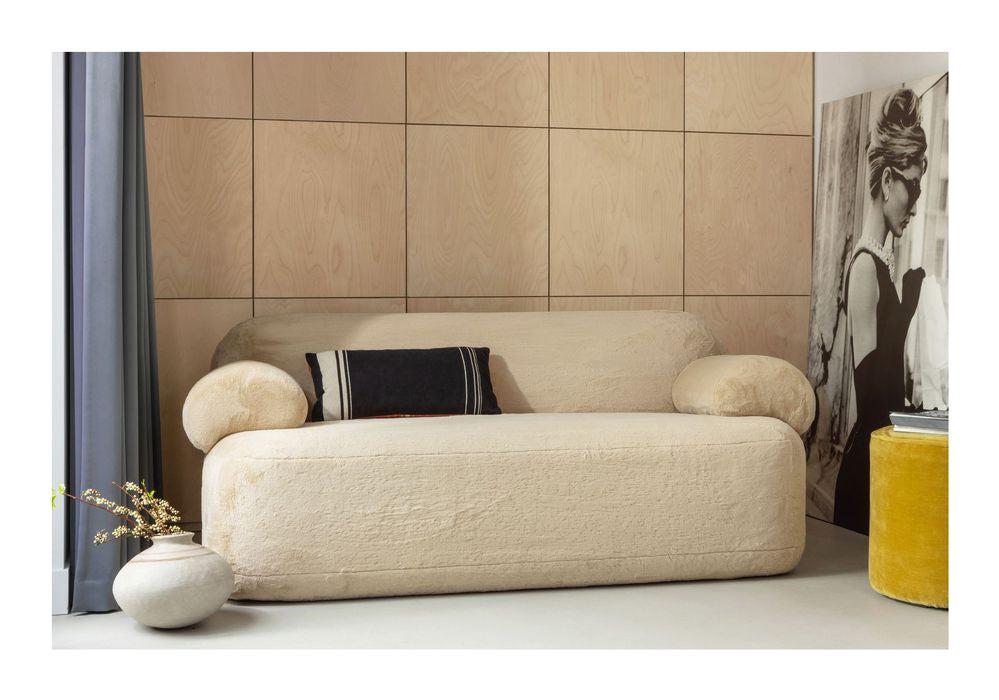 Jolie 2-pers. Sofa, Beige - Unoliving.com