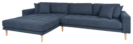 Lounge sofa m. venstrevendt chaiselong, Mørkeblå m. puder og natur træben - Unoliving.com