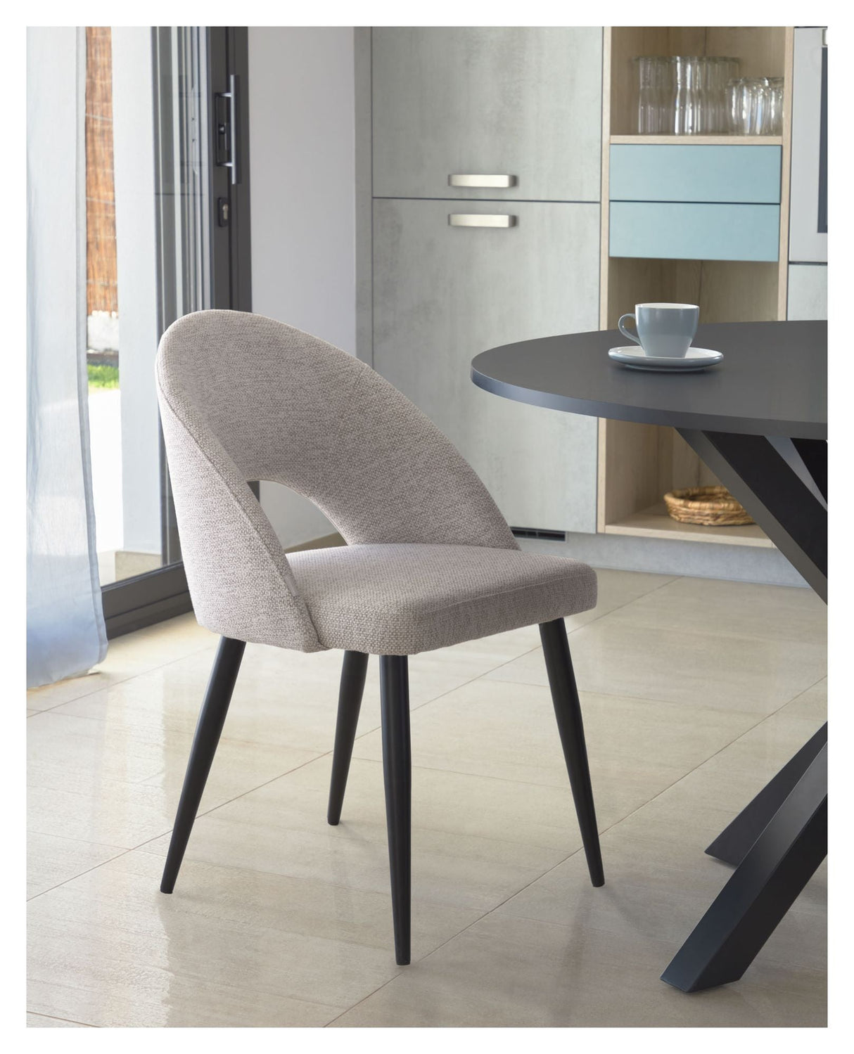 Mael Spisebordsstol, Beige/Sort - Unoliving.com