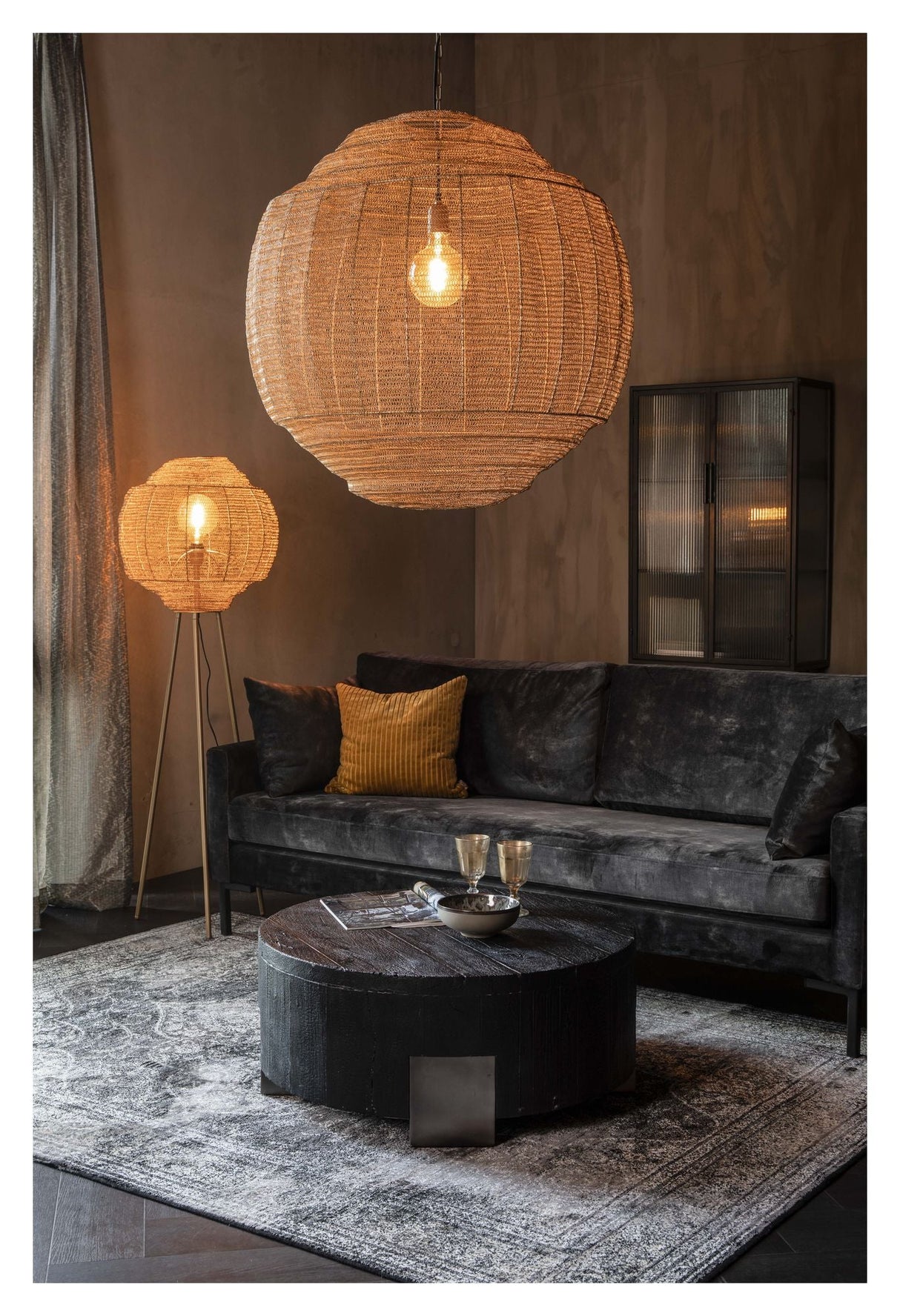 Meezan Gulvlampe, Guld - Unoliving.com