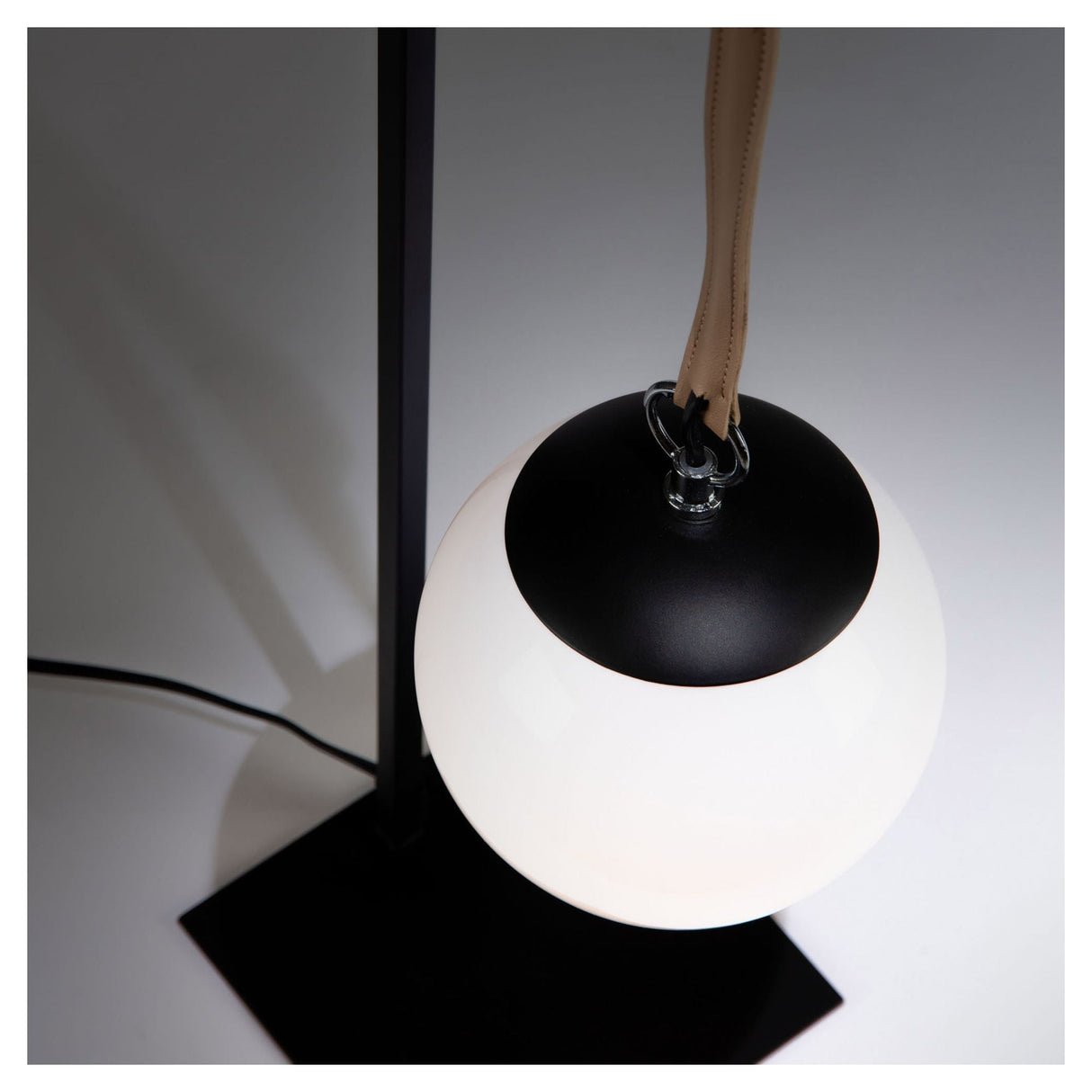 Monteiro Bordlampe Sort - Unoliving.com