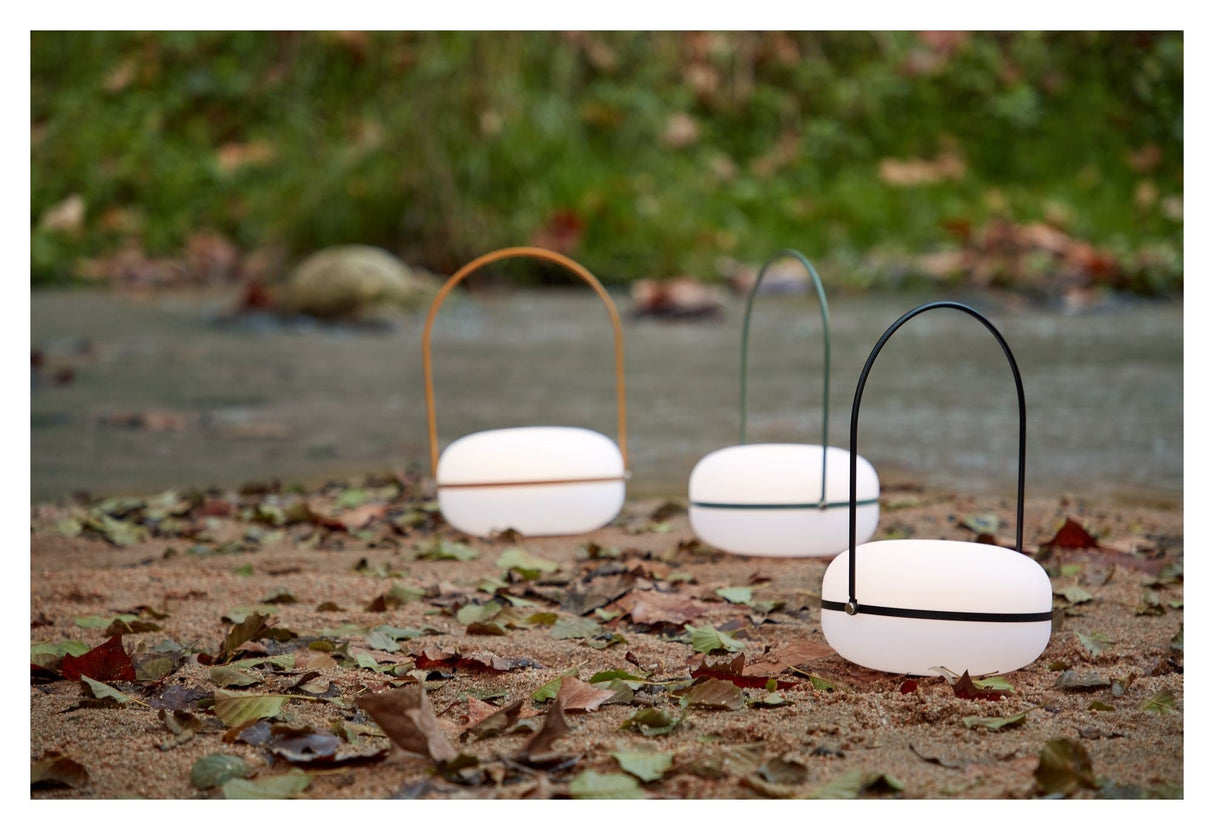 Tea Outdoor Bordlampe, Polythene/Sort metal - Unoliving.com