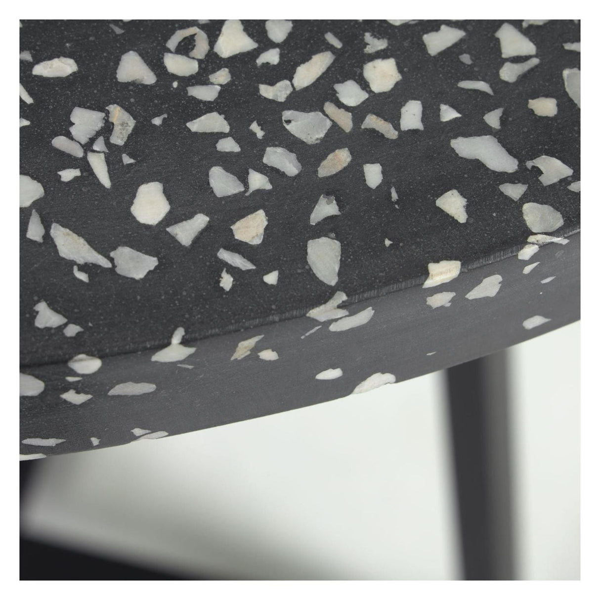 Tella Havebord Sort Terrazzo, Ø75 - Unoliving.com