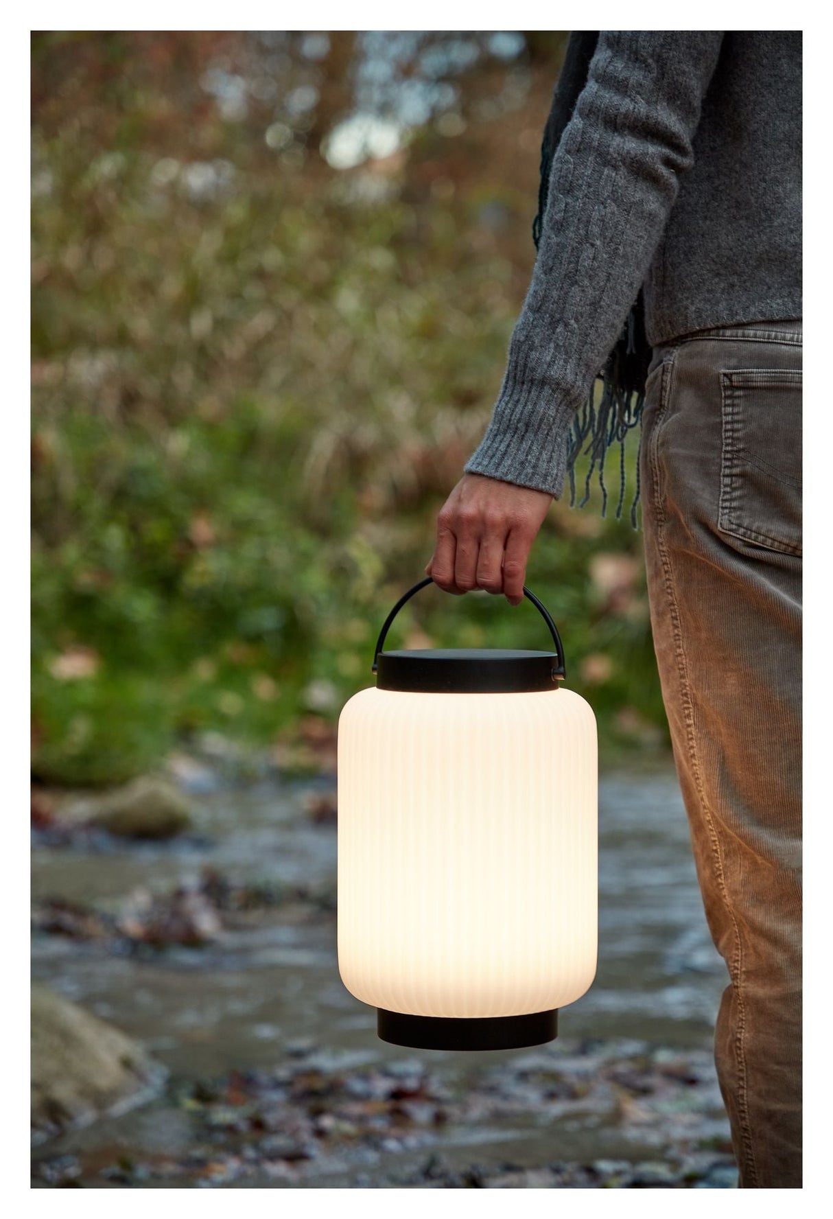 Verona Outdoor Bordlampe, Polythene/Sort metal - Unoliving.com