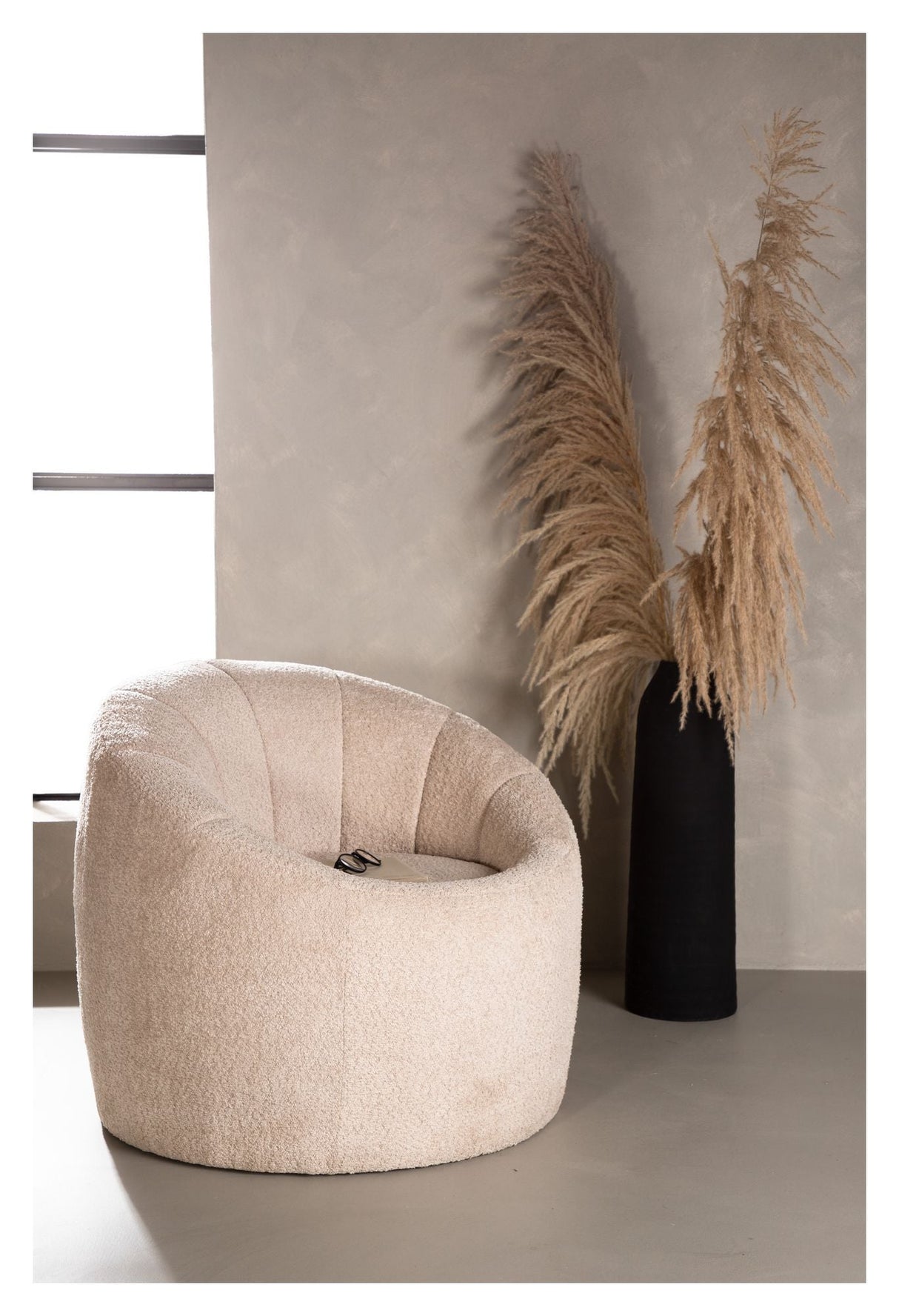 Warren Loungestol - Beige Bouclé - Unoliving.com