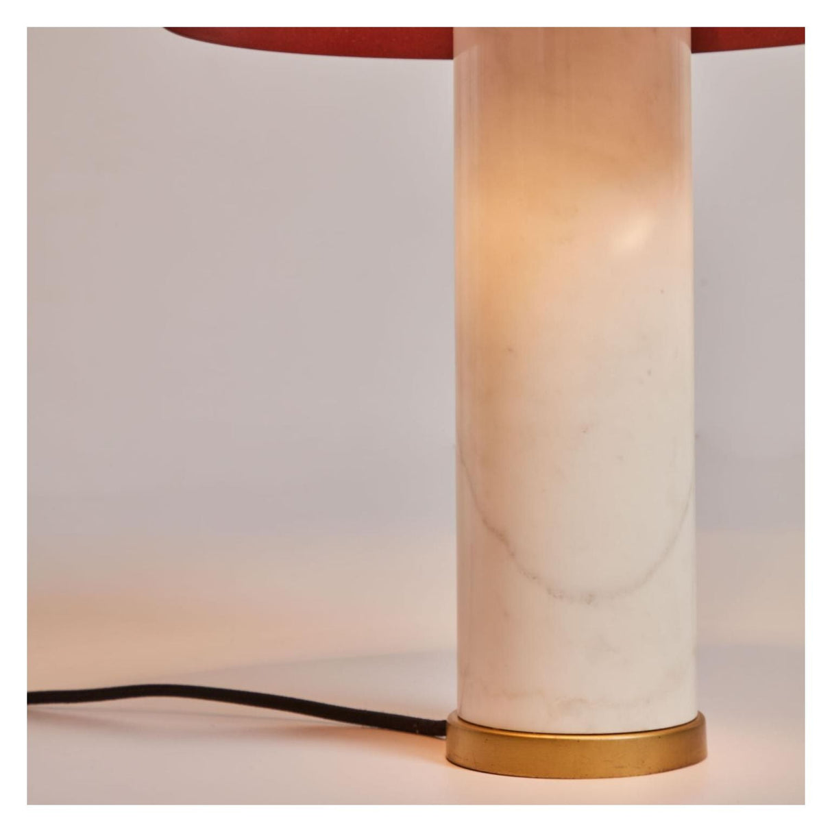 Zorione Bordlampe - Hvid/Brun - Unoliving.com