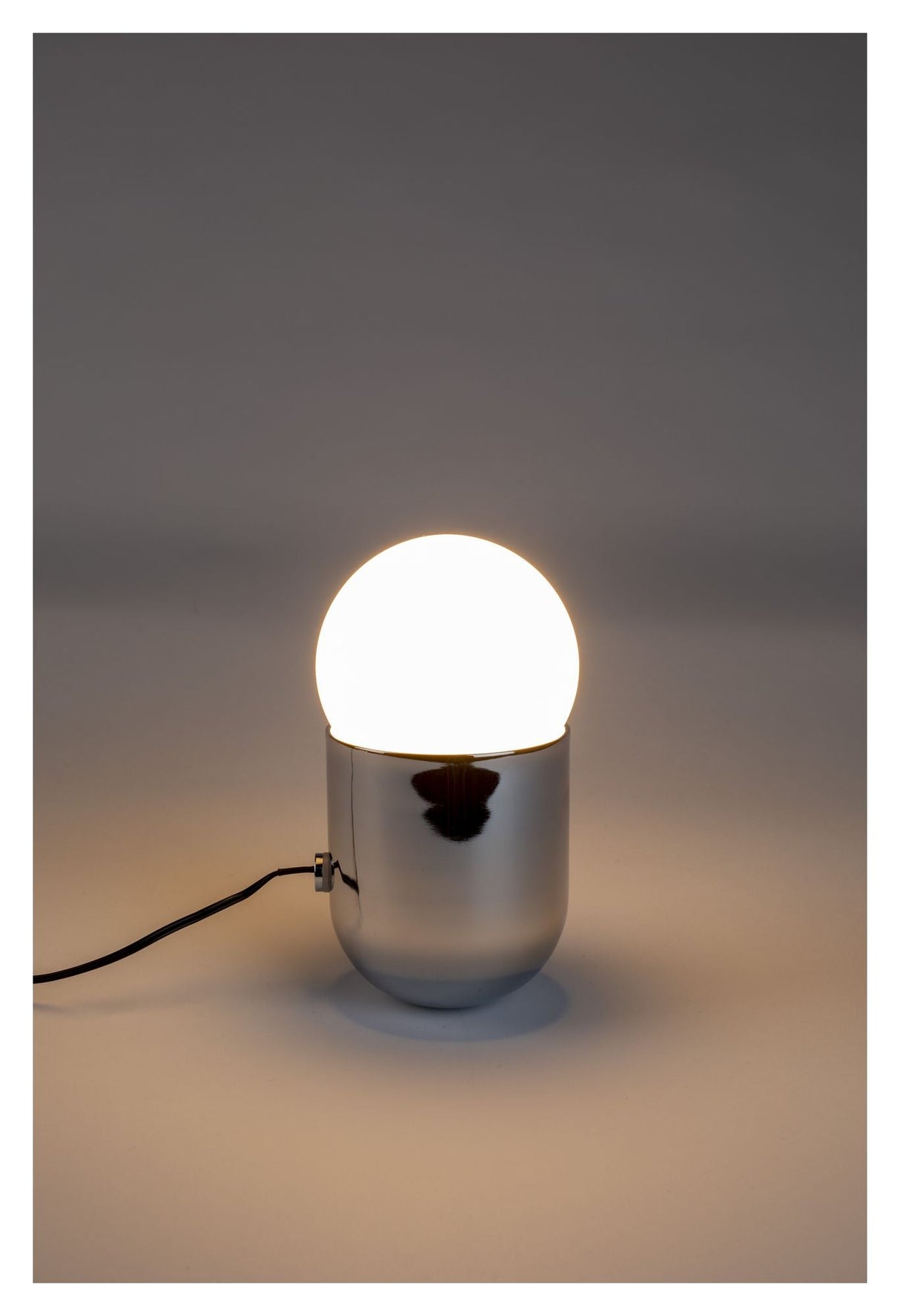 Zuiver Gio Bordlampe - Krom - Unoliving.com