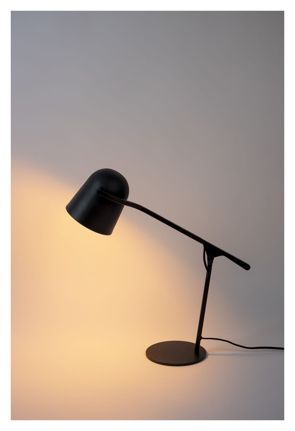 Zuiver Lau Bordlampe - Sort - Unoliving.com