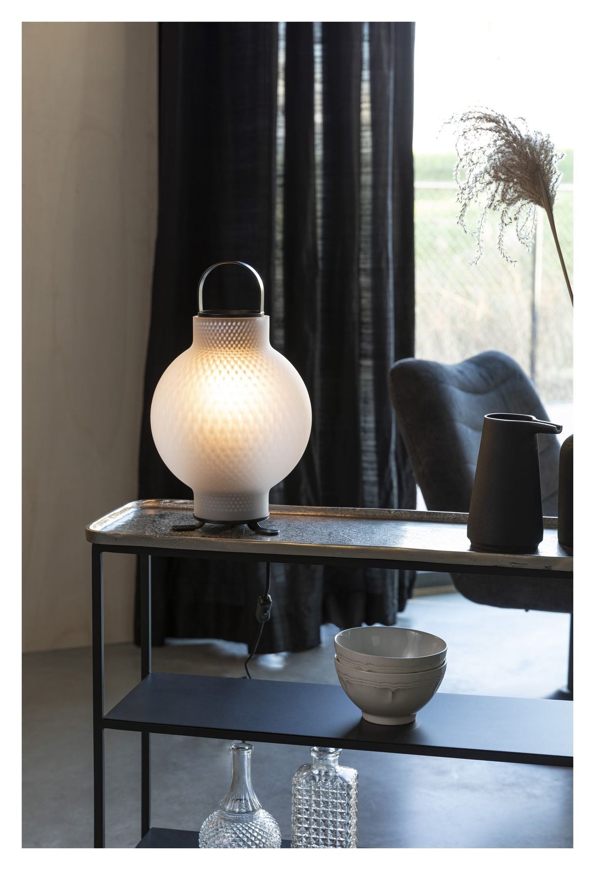 Zuiver Nomad Bordlampe, Frostet Hvid Glas - Unoliving.com