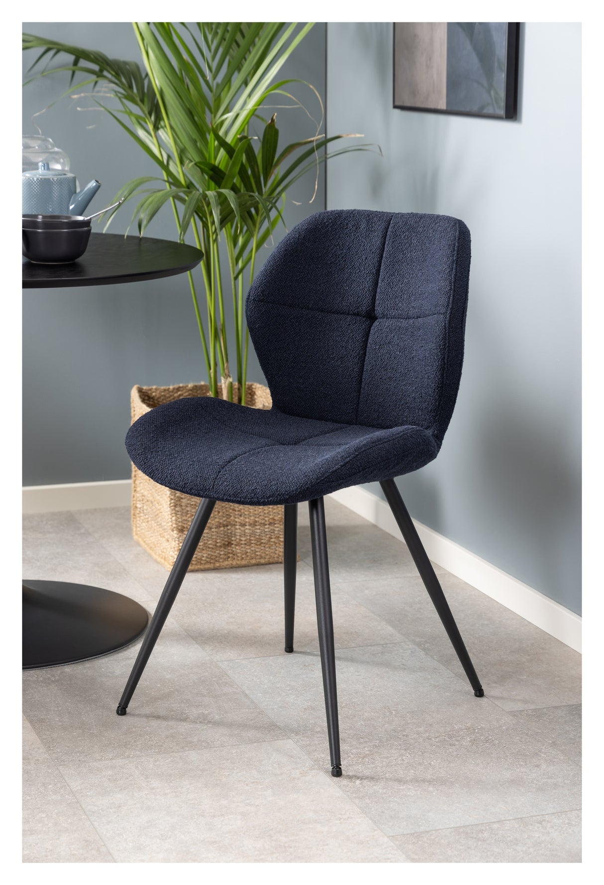 Petri, spisebordsstol - mørk blue - Unoliving.com