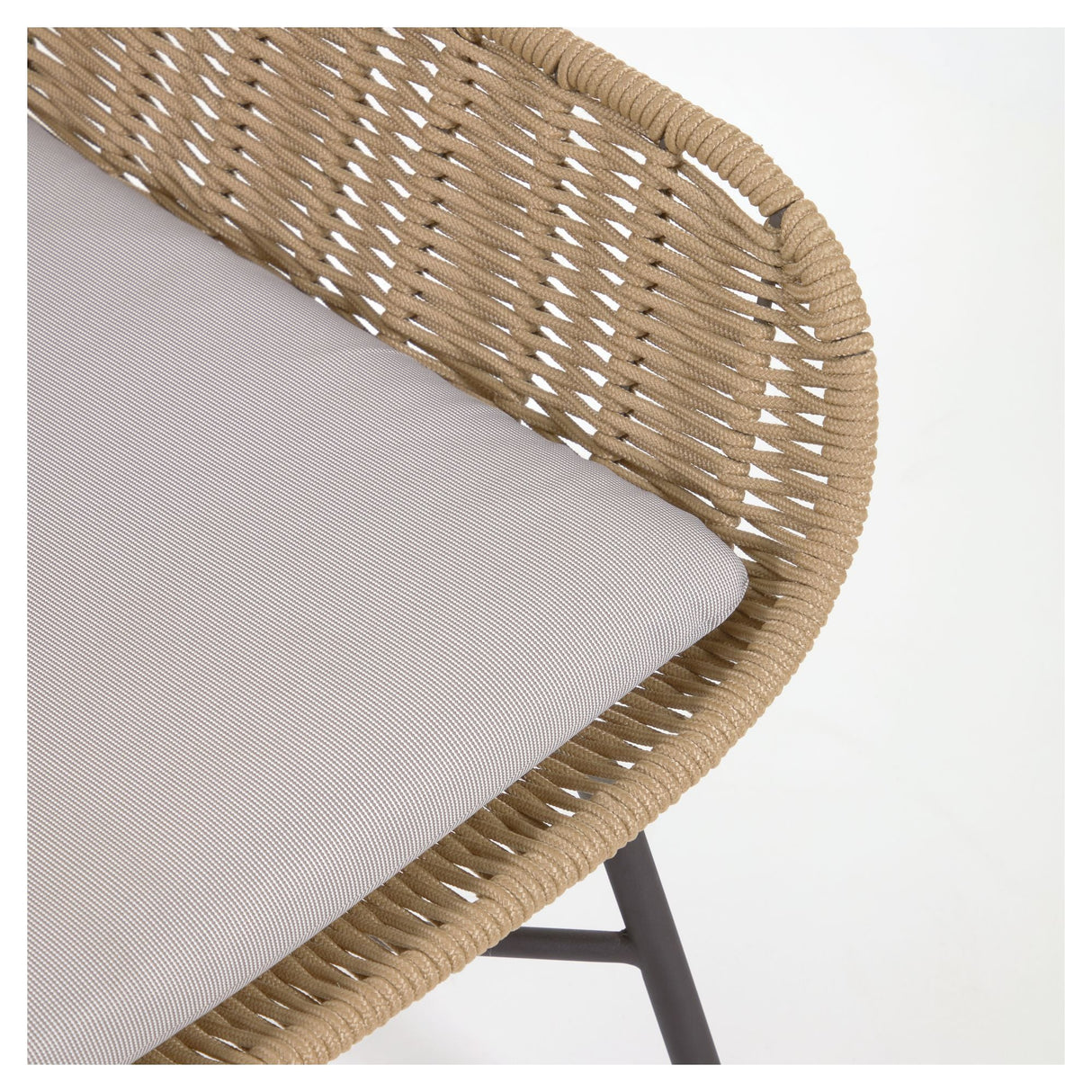 Abeli Loungestol, Beige - UNOLIVING.COM