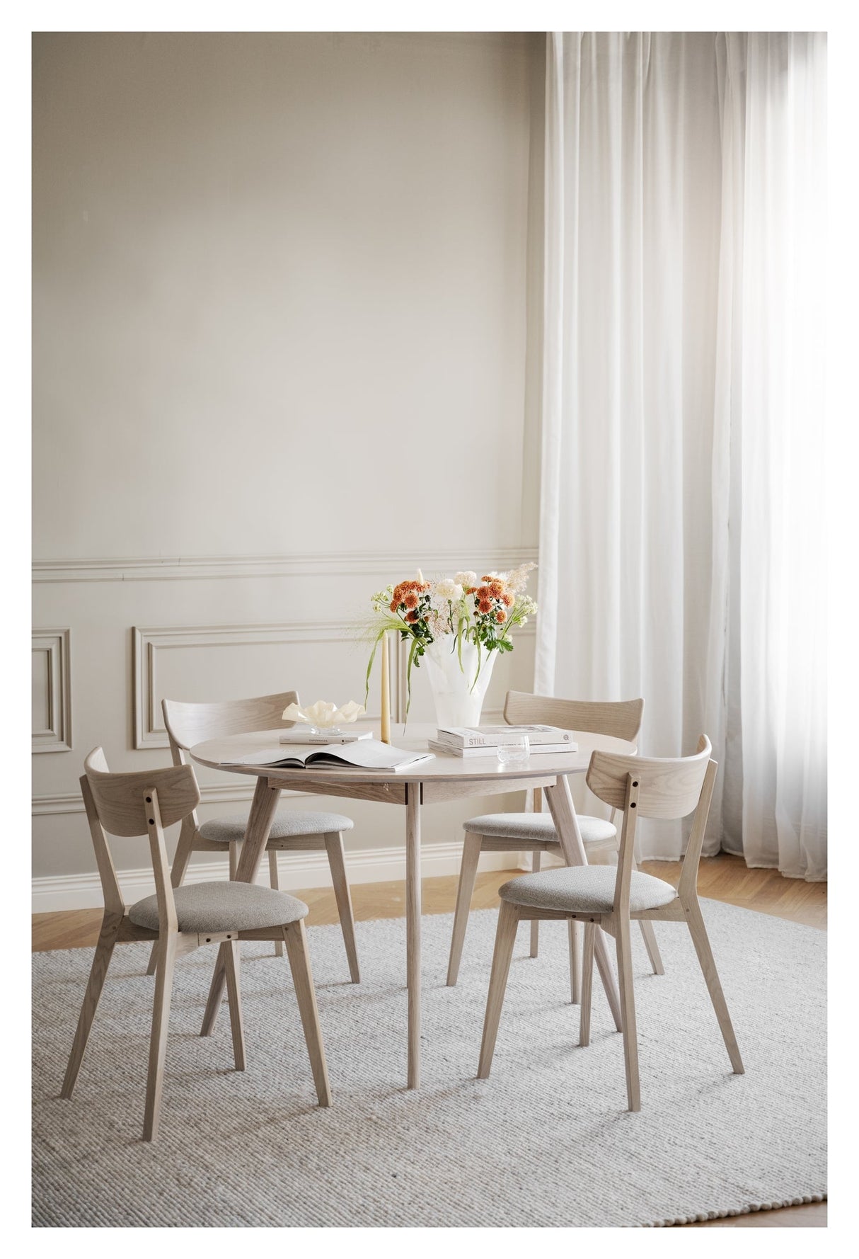 Ami, spisebordsstol - lys eg/grå - beige - UNOLIVING.COM