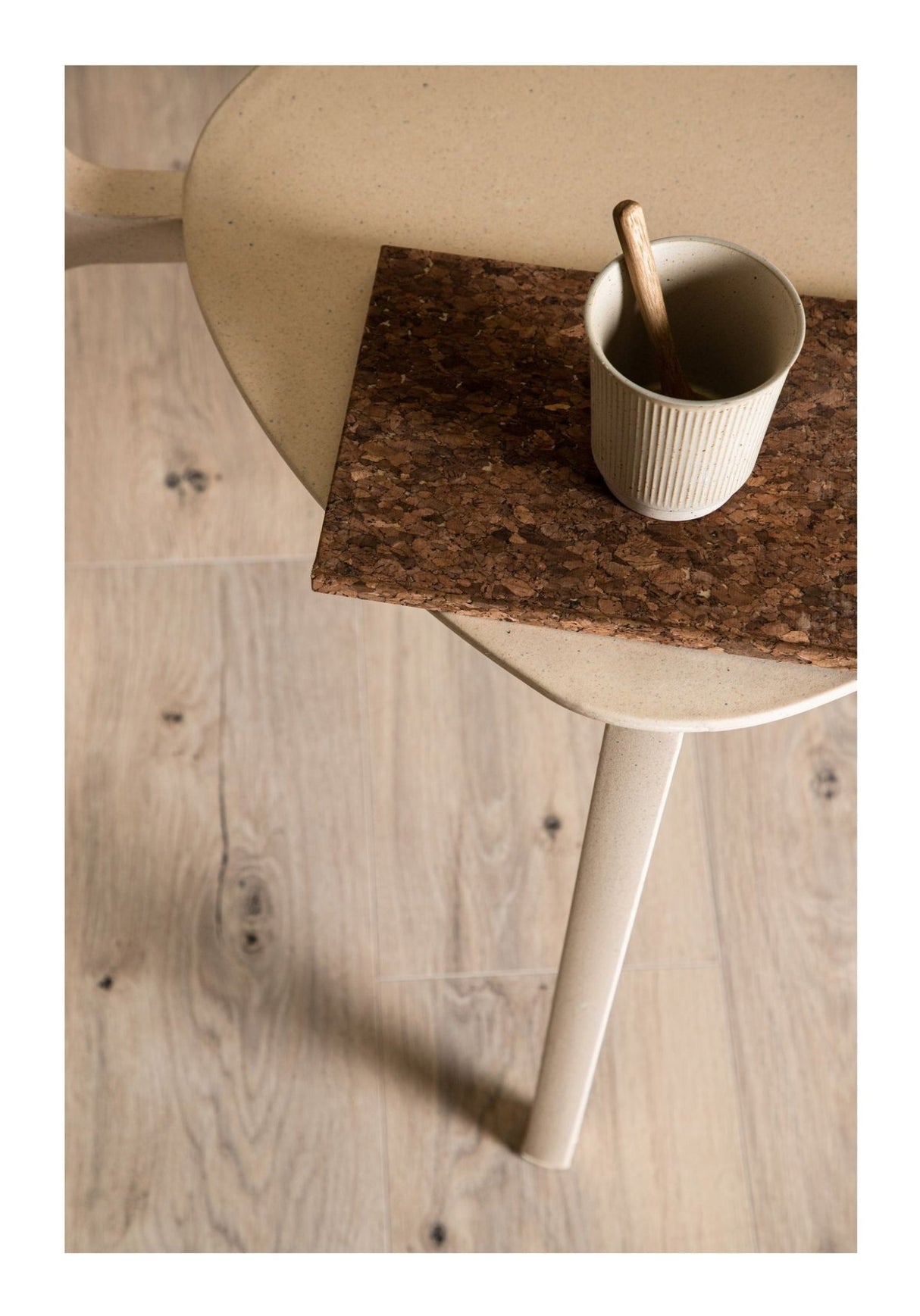 Åstol Spisebordsstol, Plastik, Beige - UNOLIVING.COM