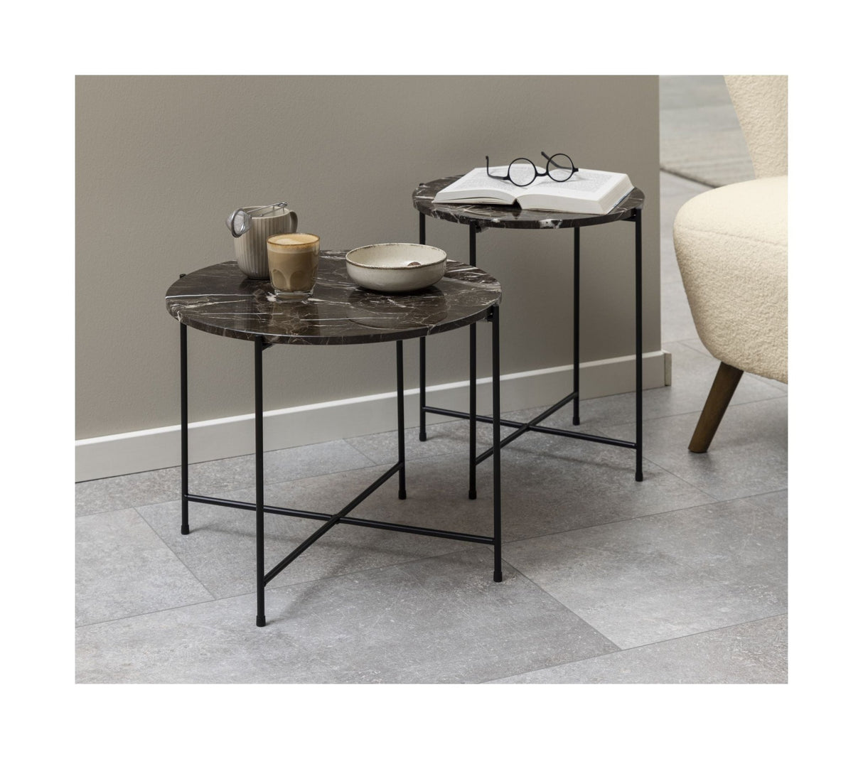 Avila Sidebord i poleret Brun Emperador marmor, Ø52 - UNOLIVING.COM