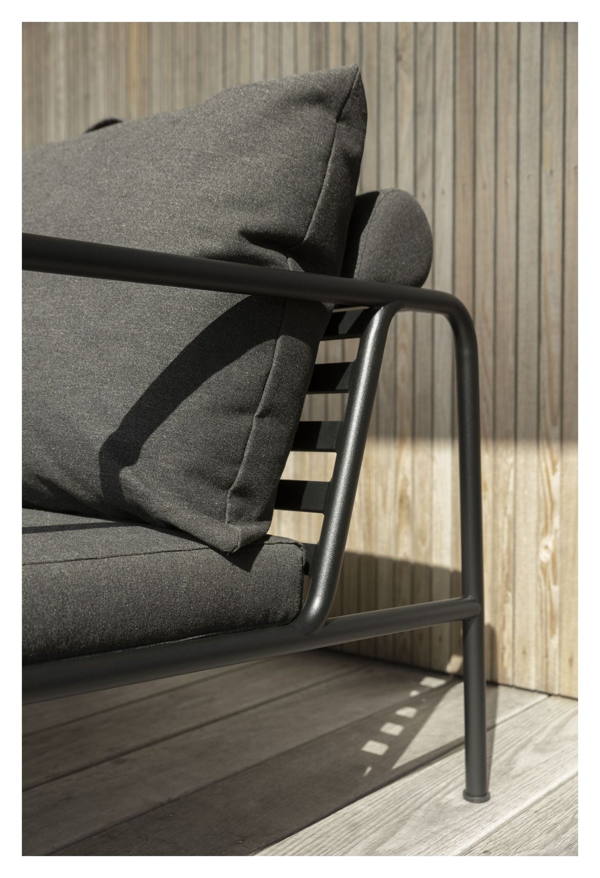 AVON Loungestol, Charcoal Sunbrella - UNOLIVING.COM