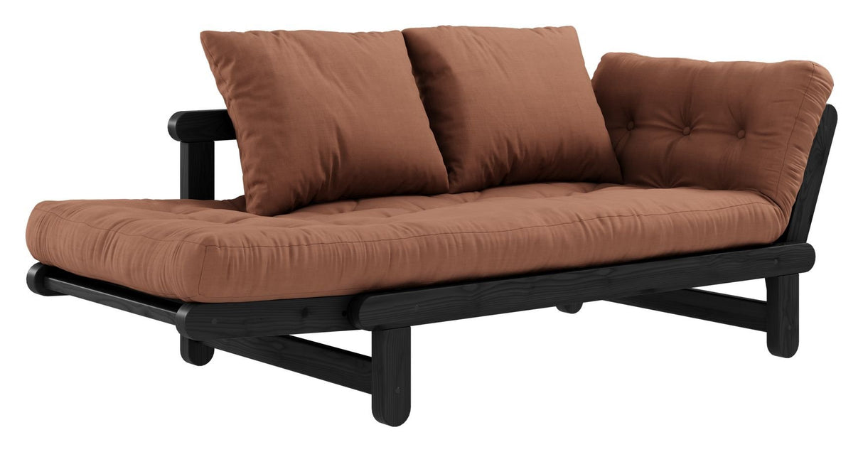 Beat Sovesofa, Sort lakeret, Fyrretræ/Brun - UNOLIVING.COM