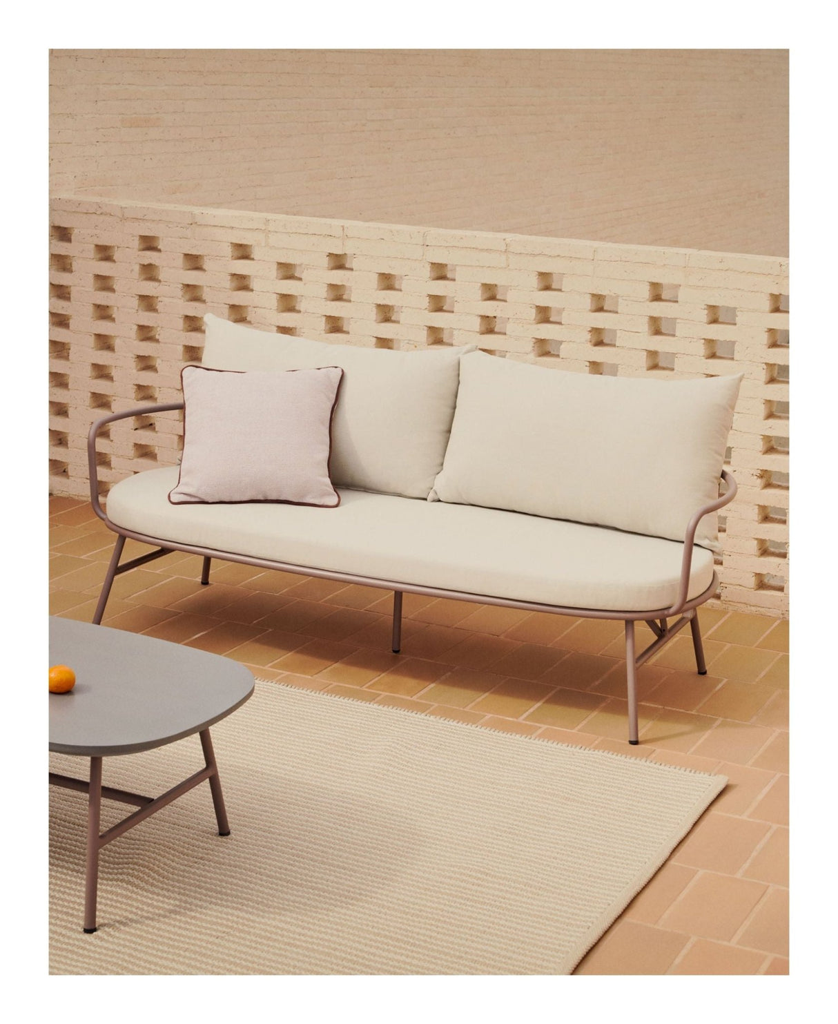 Bramant 2 - pers. Sofa, Taupe - UNOLIVING.COM