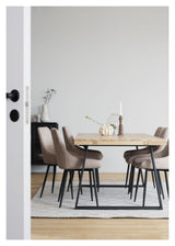 Brooklyn Spisebord U - ben, børstet lakeret eg, 220x95 - UNOLIVING.COM