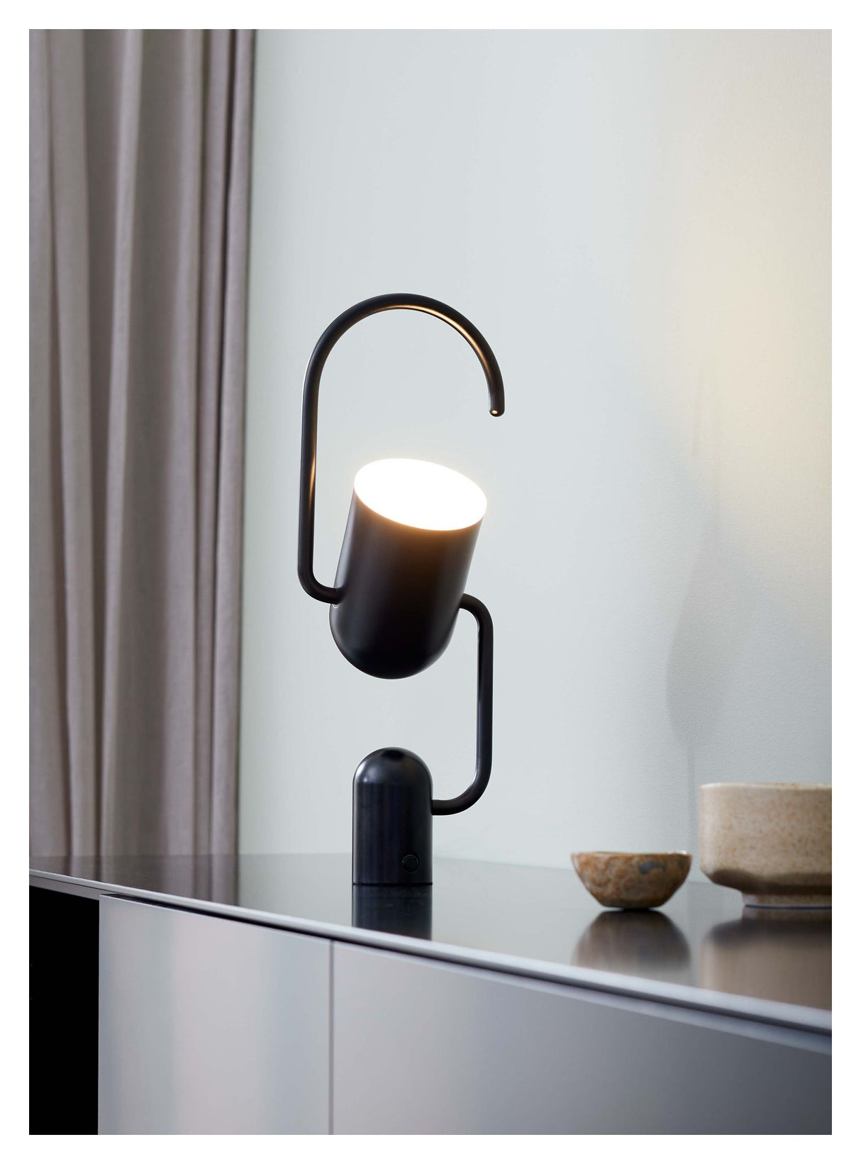 Light Grab Bordlampe, Mat hvid - Unoliving.com