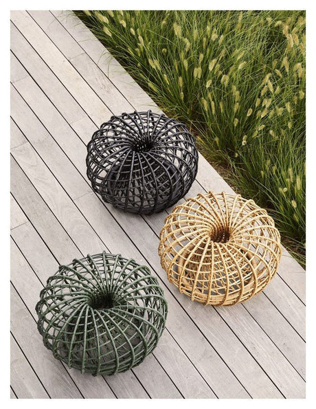 Cane - line OUTDOOR Nest fodskammel lille, Lava grey - UNOLIVING.COM