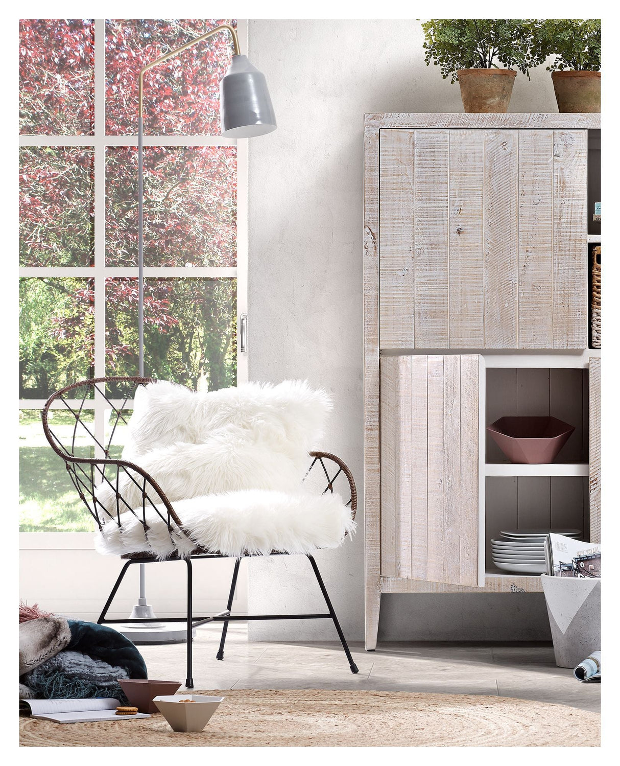 Claque Loungestol m. rattan decor Sort - UNOLIVING.COM