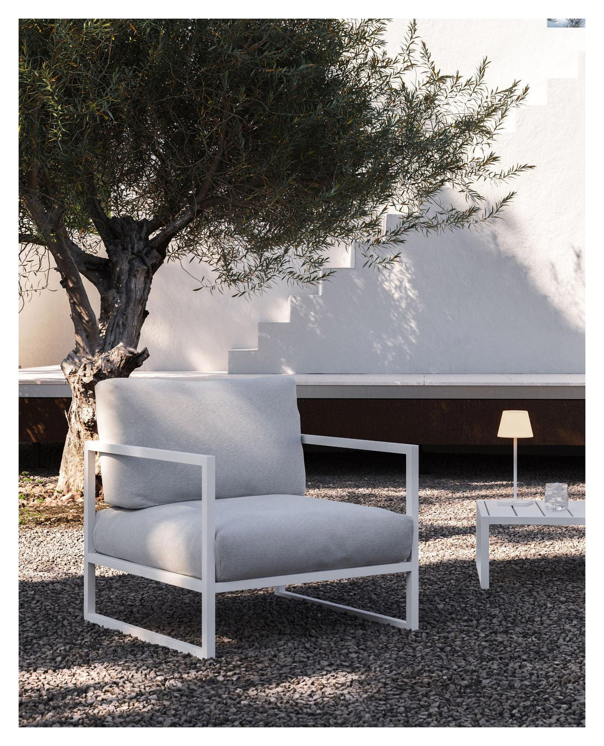 Comova Loungestol, Hvid/Hvid aluminium - UNOLIVING.COM