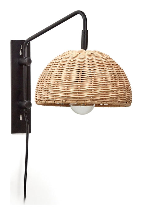 Damila Væglampe, Rattan og sort metal - UNOLIVING.COM