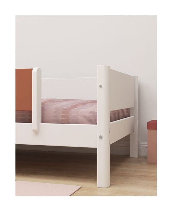 Daybed m. sengehest 90x200, Hvid og rosa - UNOLIVING.COM