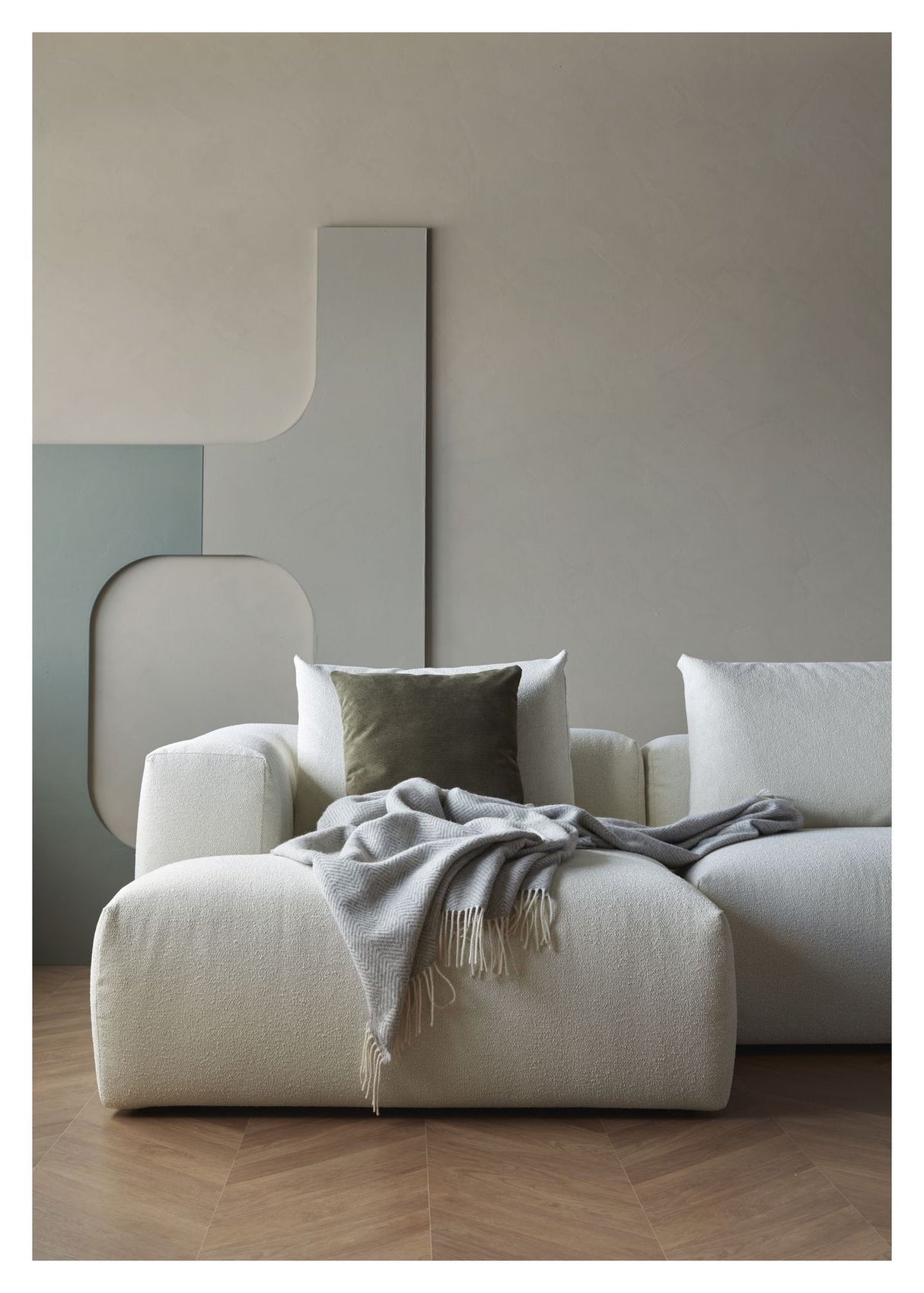 Kornum Sofa med chaiselong venstre, Offwhite Bouclé - Unoliving.com