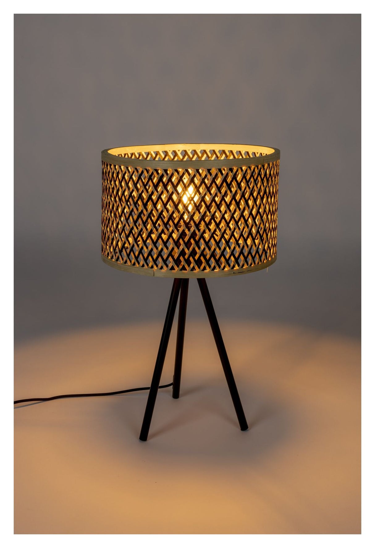 homii Isla Bordlampe, Bambus - Unoliving.com