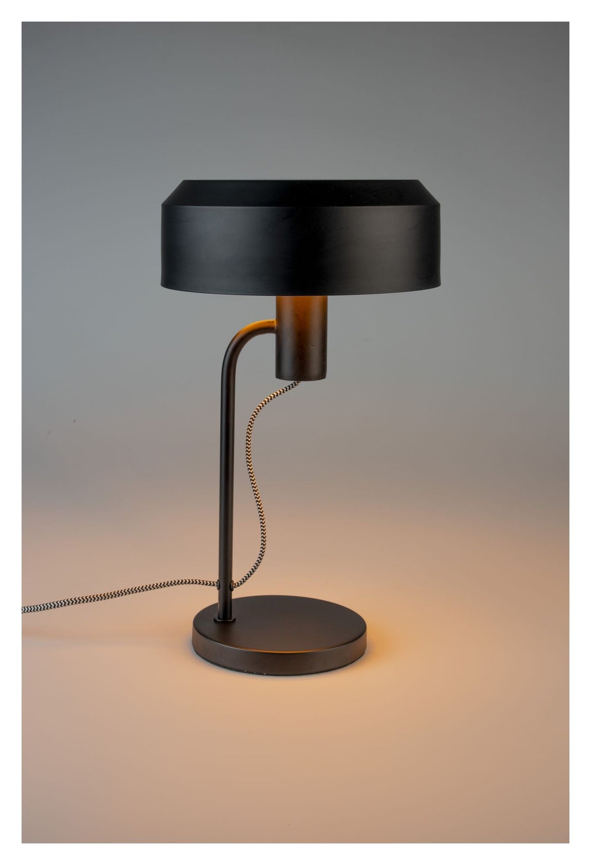 homii Landon Bordlampe, Sort - Unoliving.com