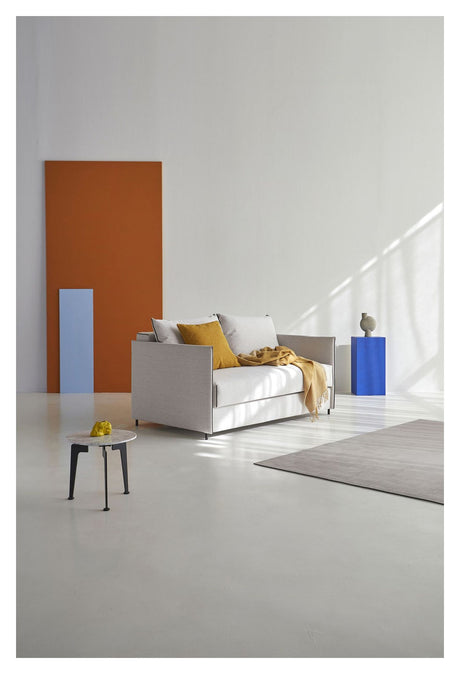 Luoma Sovesofa, Sand